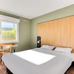 Hotel B&B HOTEL Pézenas 2*