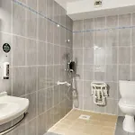 Hotel B&B HOTEL Pézenas 2*