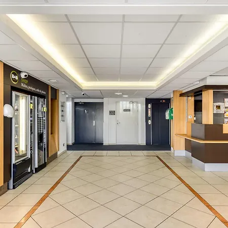 B&B HOTEL Pézenas Hotel