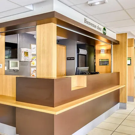 B&B HOTEL Pézenas Hotel 2*