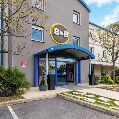 B&B ホテル ペズナ ホテル