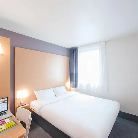 호텔 B&B Hotel Pezenas 뻬제나