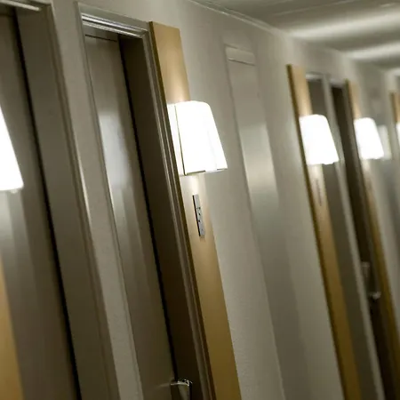 B&B HOTEL Pézenas Hotel