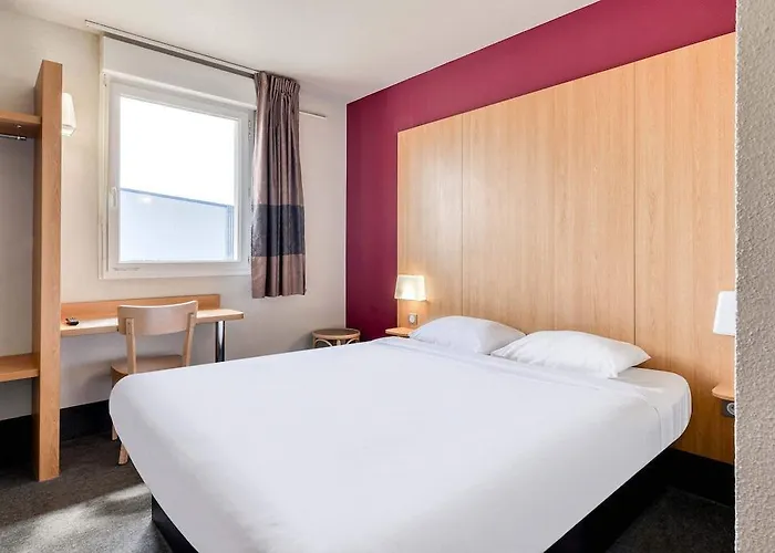 B&B Hotel Pezenas Hotel