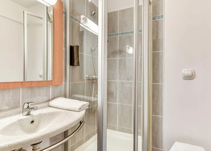 B&B Hotel Pezenas Pézenas