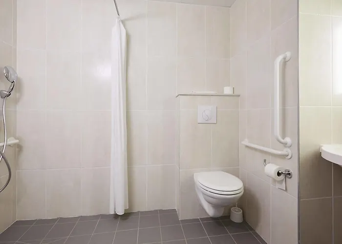 B&B Hotel Pezenas Hotel Pézenas